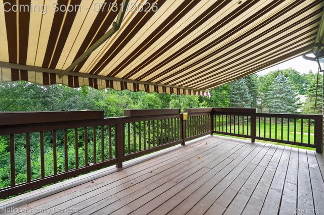 5590 River Park Drive, Waterford Charter Township, MI 48327