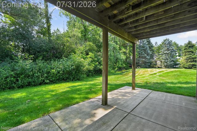 5590 River Park Drive, Waterford Charter Township, MI 48327