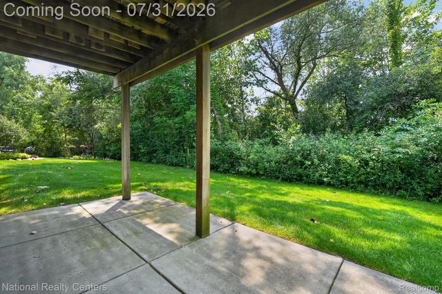 5590 River Park Drive, Waterford Charter Township, MI 48327