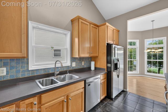 5590 River Park Drive, Waterford Charter Township, MI 48327