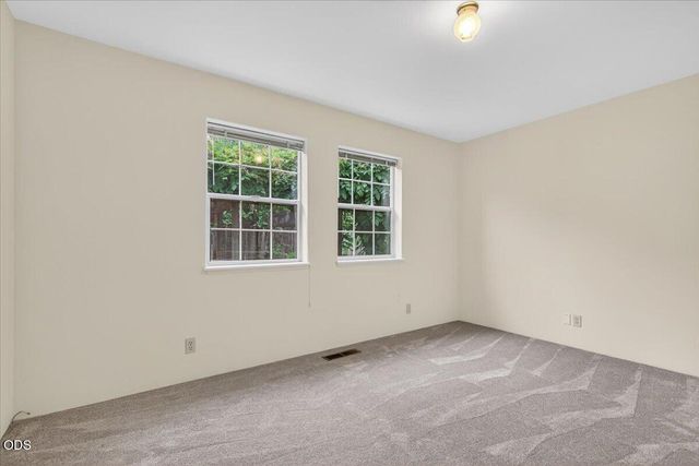 1222 Monroe Way, Grants Pass, OR 97527