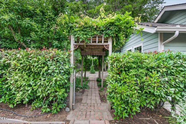 1222 Monroe Way, Grants Pass, OR 97527