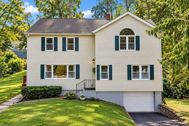 81 Causeway Terrace, Leominster, MA 01453