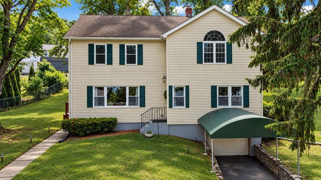 81 Causeway Terrace, Leominster, MA 01453