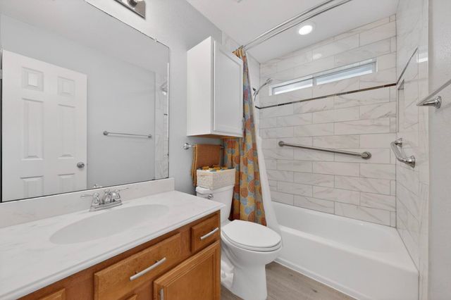 108 Dublin Circle, Waxahachie, TX 75165