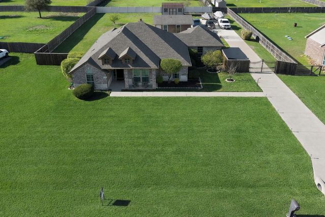 108 Dublin Circle, Waxahachie, TX 75165