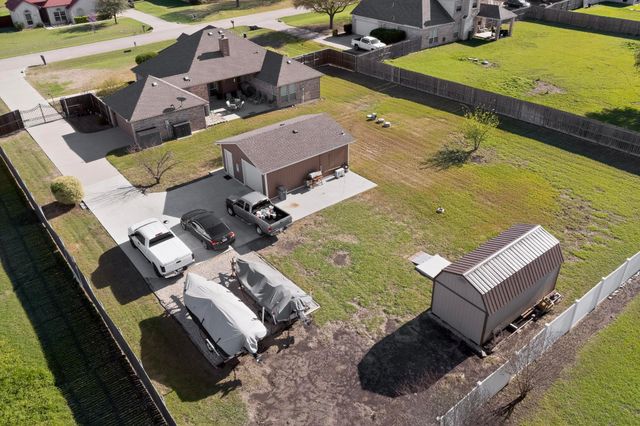 108 Dublin Circle, Waxahachie, TX 75165