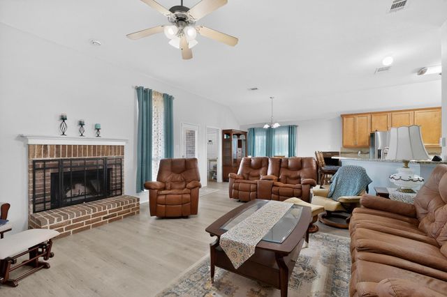 108 Dublin Circle, Waxahachie, TX 75165