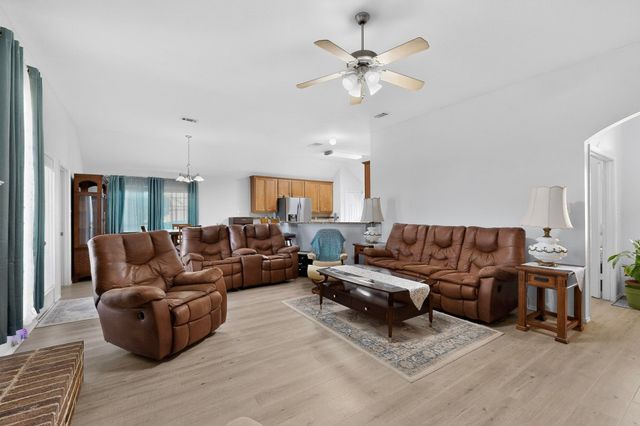 108 Dublin Circle, Waxahachie, TX 75165