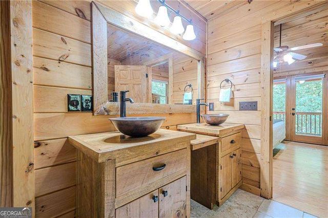 213 Moonshine Hollow, Blue Ridge, GA 30513