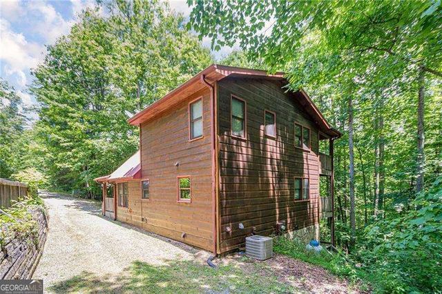 213 Moonshine Hollow, Blue Ridge, GA 30513