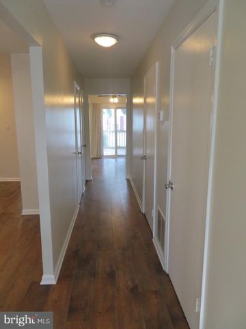 1602 W BANCROFT LN, Crofton, MD 21114