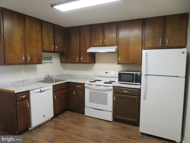 1602 W BANCROFT LN, Crofton, MD 21114