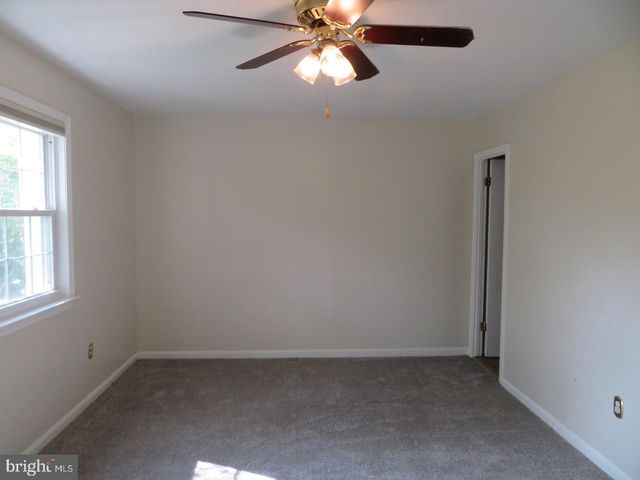 1602 W BANCROFT LN, Crofton, MD 21114