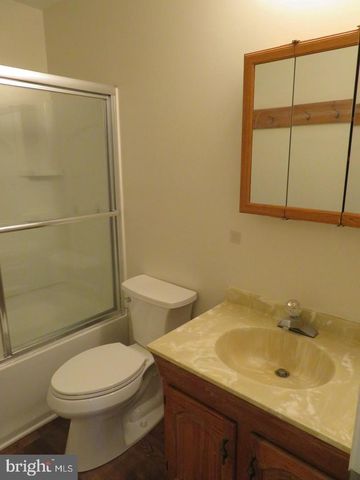 1602 W BANCROFT LN, Crofton, MD 21114
