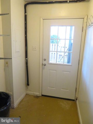 1602 W BANCROFT LN, Crofton, MD 21114