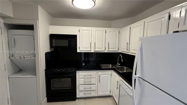 2333 NE Brickell Ave 1009, Miami, FL 33129