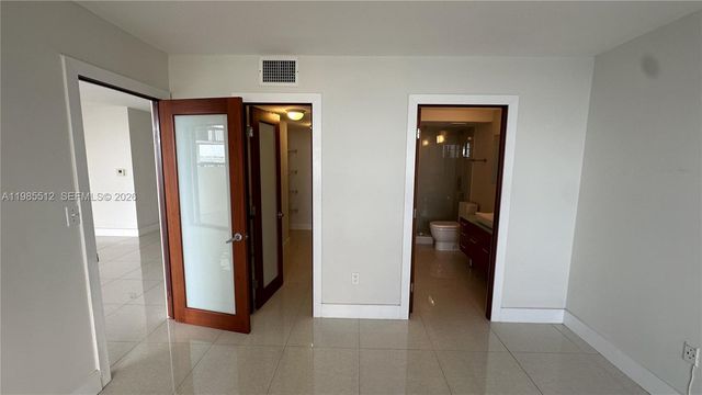 2333 NE Brickell Ave 1009, Miami, FL 33129