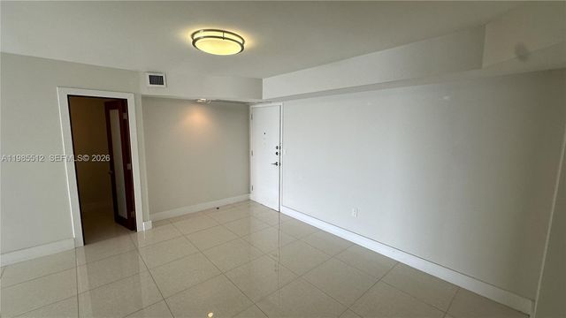 2333 NE Brickell Ave 1009, Miami, FL 33129