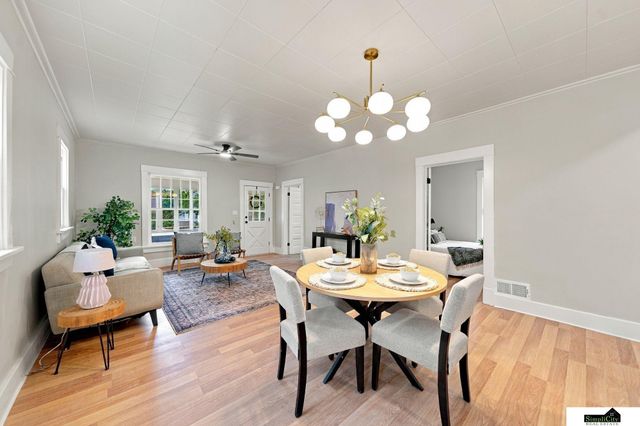 710 S 30th Street, Lincoln, NE 68510