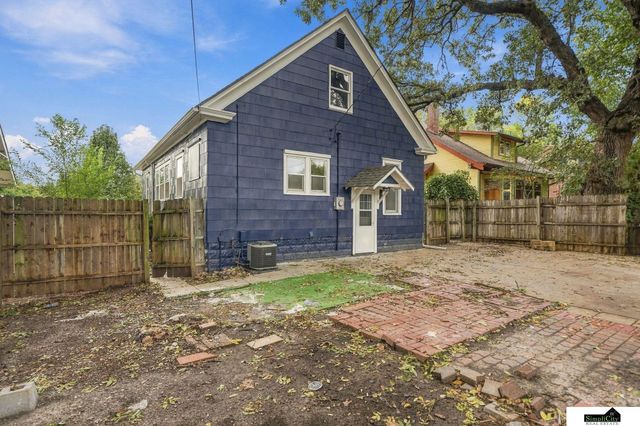 710 S 30th Street, Lincoln, NE 68510