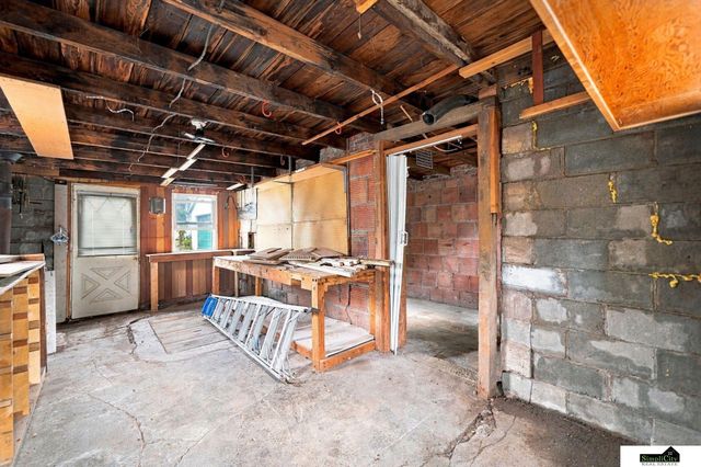 710 S 30th Street, Lincoln, NE 68510