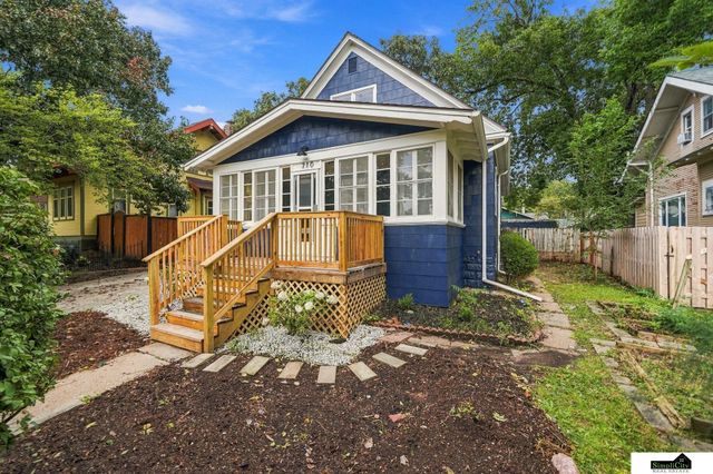 710 S 30th Street, Lincoln, NE 68510