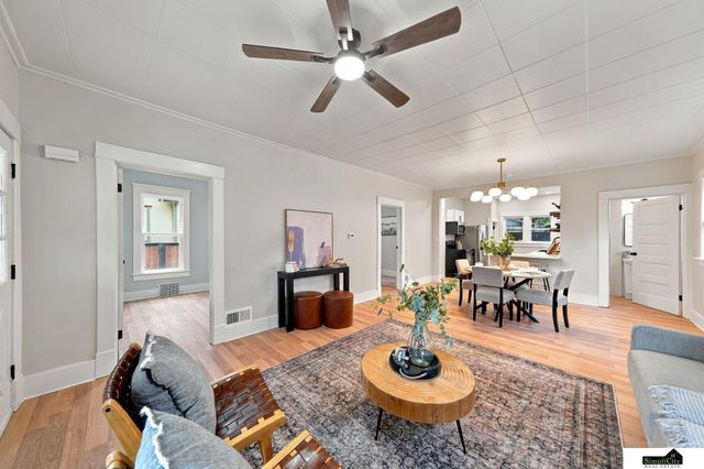 710 S 30th Street, Lincoln, NE 68510