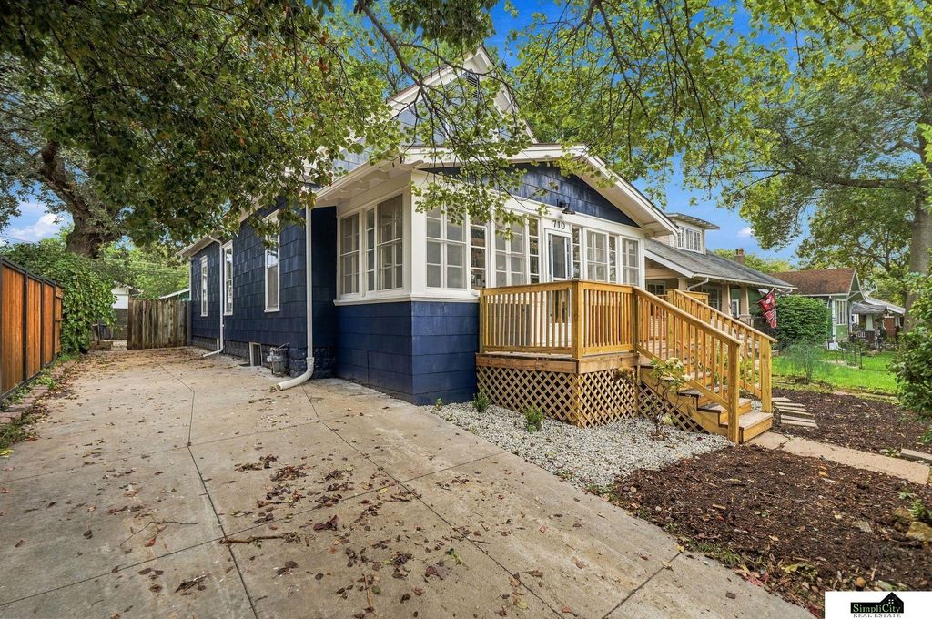 710 S 30th Street, Lincoln, NE 68510