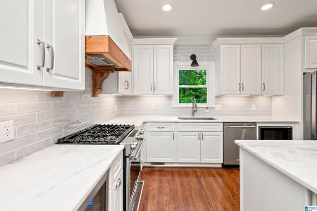2704 OLD LOONEY MILL CIRCLE, Birmingham, AL 35243