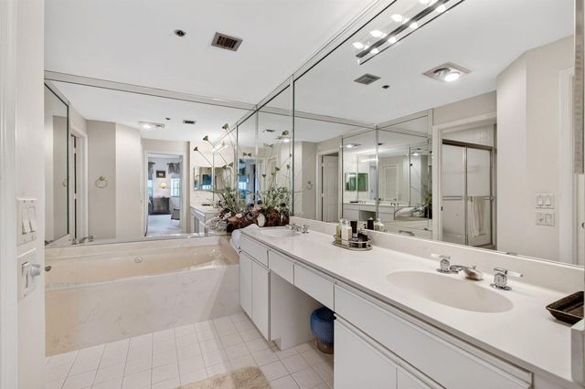 17031 Boca Club Boulevard 104A, Boca Raton, FL 33487