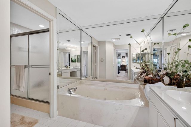 17031 Boca Club Boulevard 104A, Boca Raton, FL 33487