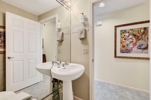 17031 Boca Club Boulevard 104A, Boca Raton, FL 33487