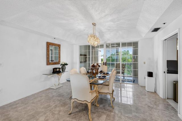 17031 Boca Club Boulevard 104A, Boca Raton, FL 33487