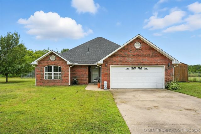 504 N Hughes Avenue, Morris, OK 74445