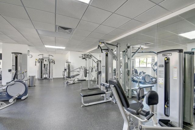 5600 N Flagler Drive 307, West Palm Beach, FL 33407