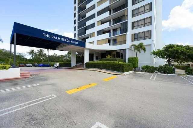 5600 N Flagler Drive 307, West Palm Beach, FL 33407