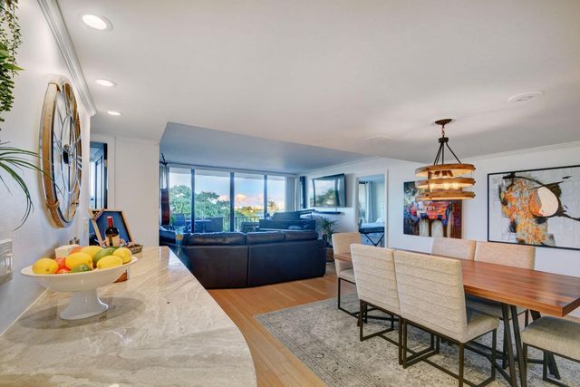 5600 N Flagler Drive 307, West Palm Beach, FL 33407