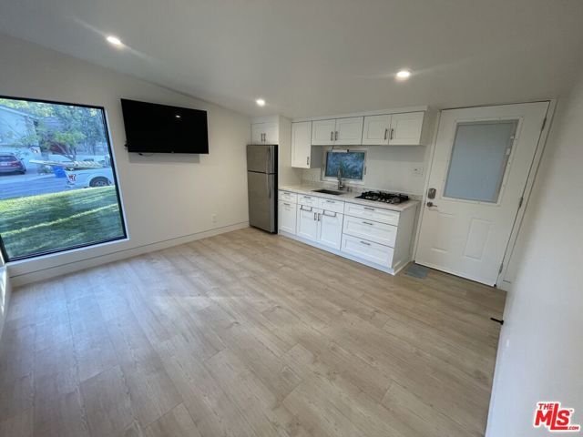 4234 Ellenita Avenue, Tarzana (los Angeles), CA 91356