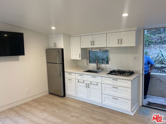 4234 Ellenita Avenue, Tarzana (los Angeles), CA 91356