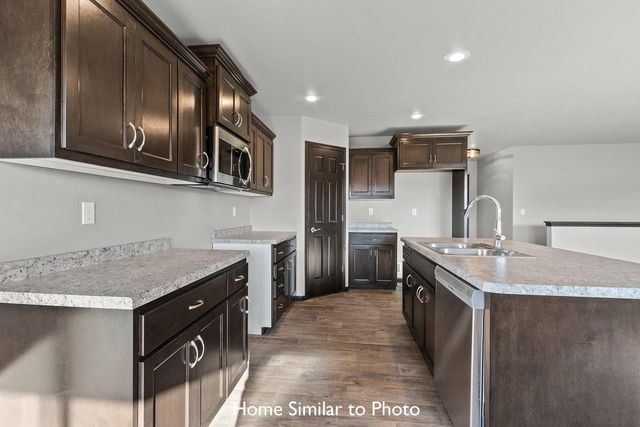 1263 PUTNAM DRIVE, Pulaski, WI 54162