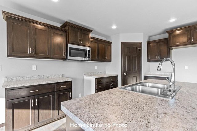 1263 PUTNAM DRIVE, Pulaski, WI 54162