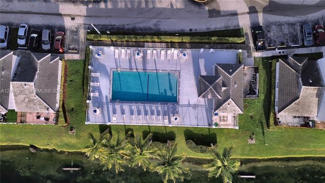 14391 SW 120th Court 7-7, Miami, FL 33186
