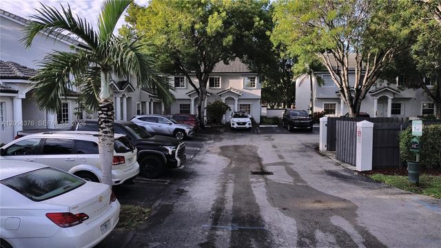 14391 SW 120th Court 7-7, Miami, FL 33186
