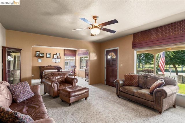 4701 Lone Tree Road, Oakdale, CA 95361