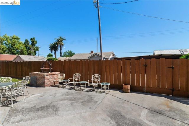 4701 Lone Tree Road, Oakdale, CA 95361