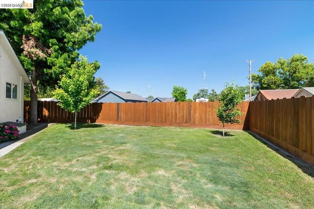 4701 Lone Tree Road, Oakdale, CA 95361