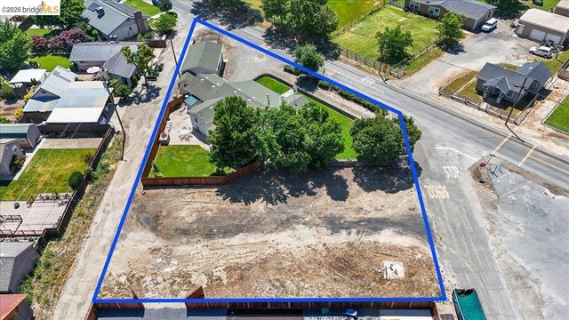 4701 Lone Tree Road, Oakdale, CA 95361