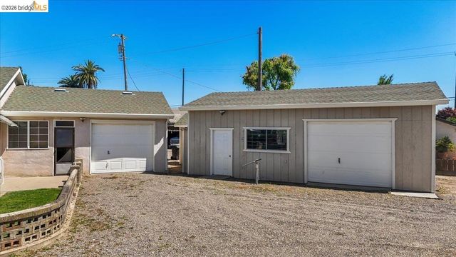 4701 Lone Tree Road, Oakdale, CA 95361