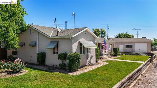 4701 Lone Tree Road, Oakdale, CA 95361